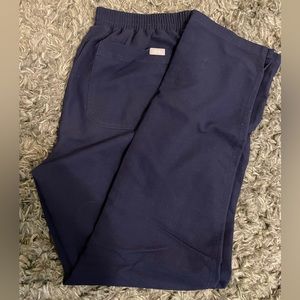 Women’s Navy Yola Skinny Scrub Pants. Size M